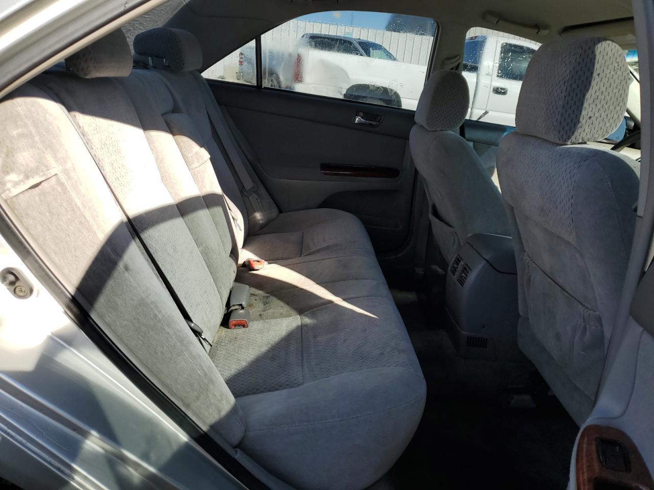 2004 TOYOTA CAMRY