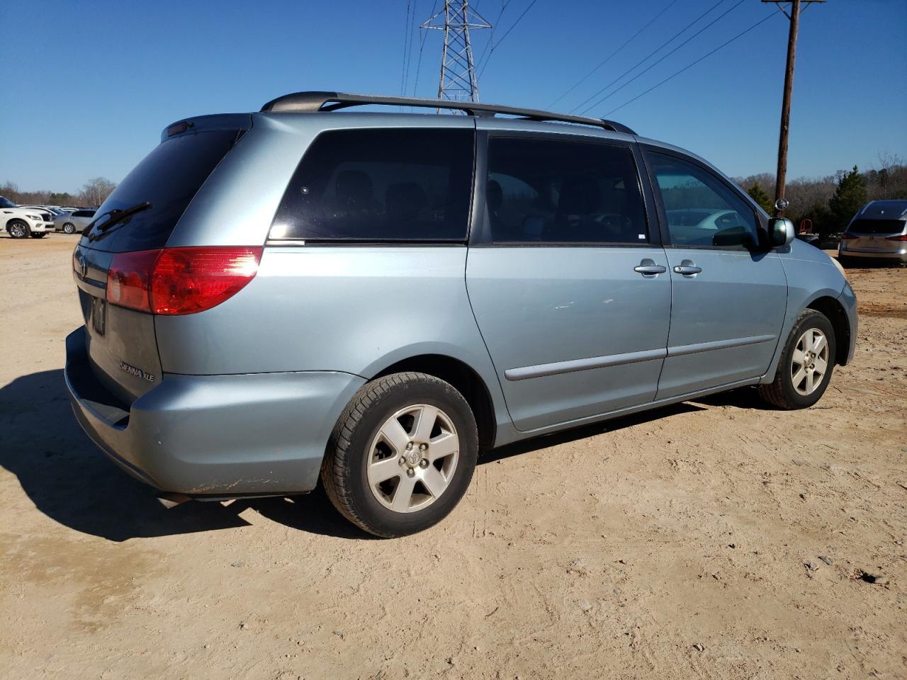2006 TOYOTA SIENNA