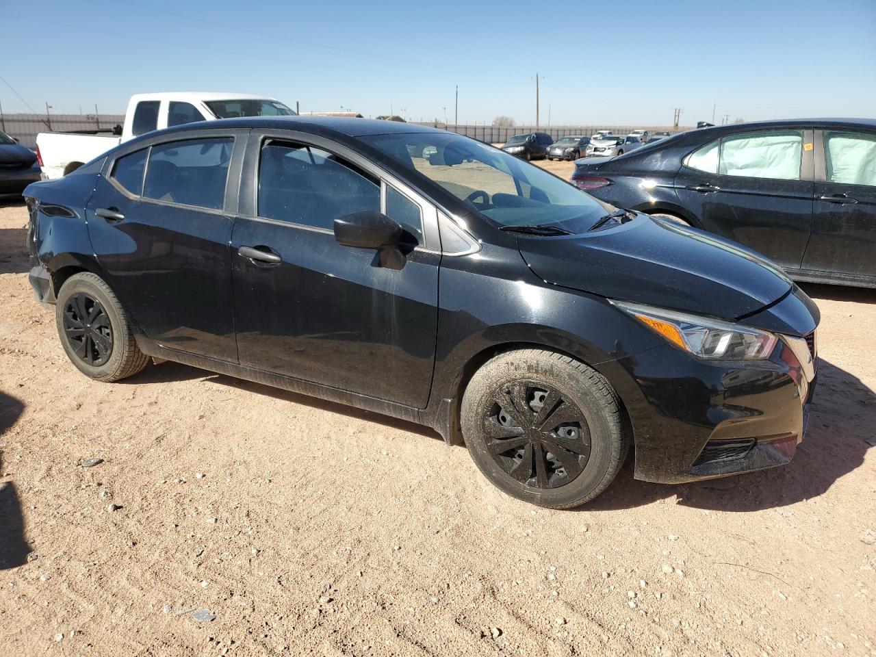 2020 NISSAN VERSA