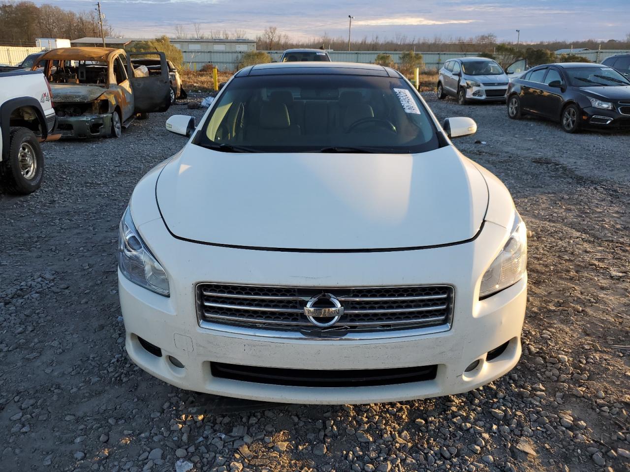 2010 NISSAN Maxima