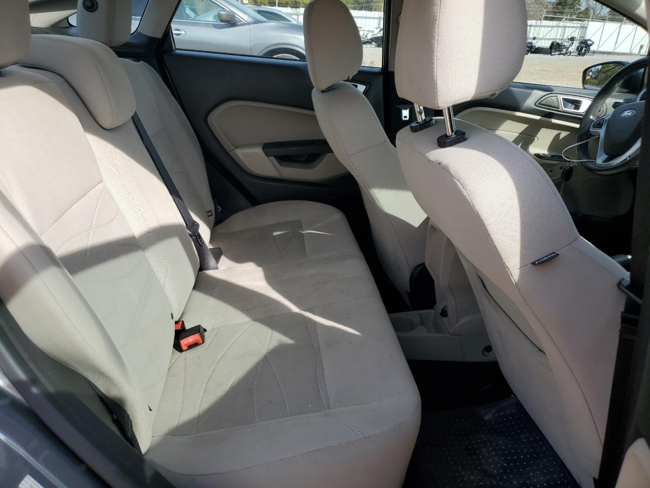 2014 FORD Fiesta