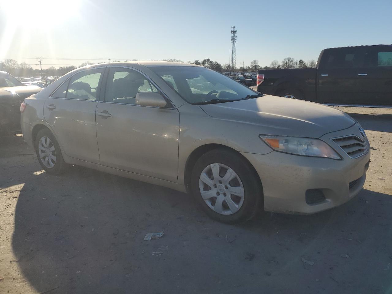 2011 TOYOTA CAMRY