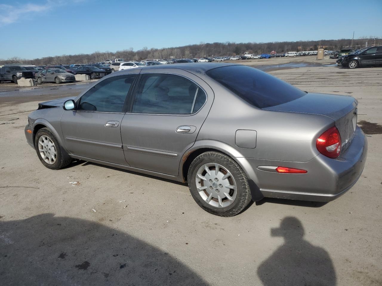 2001 NISSAN Maxima