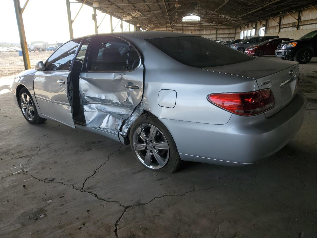 2005 LEXUS ES 330