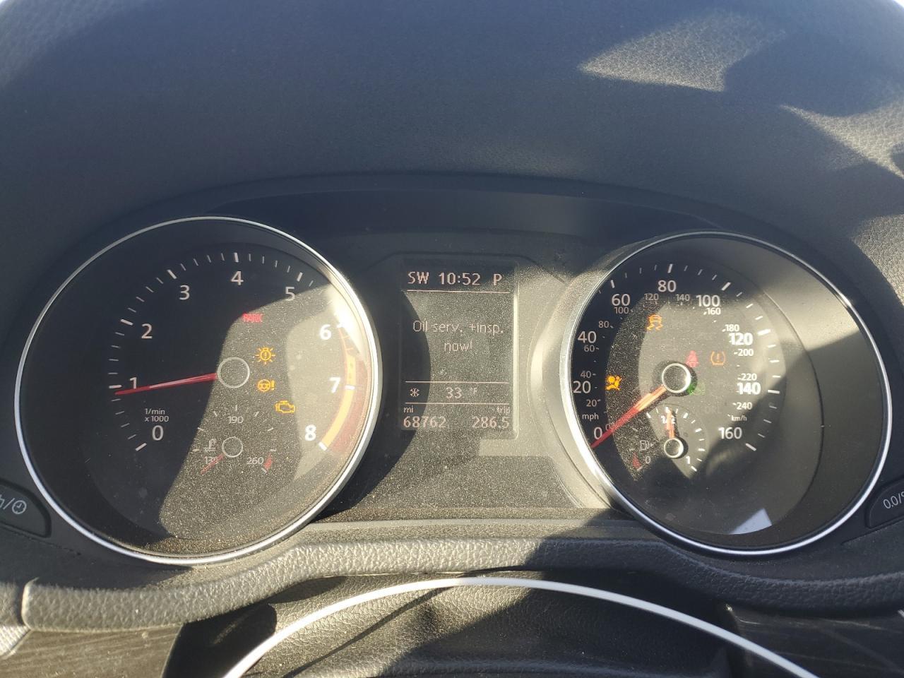 2016 VOLKSWAGEN Passat