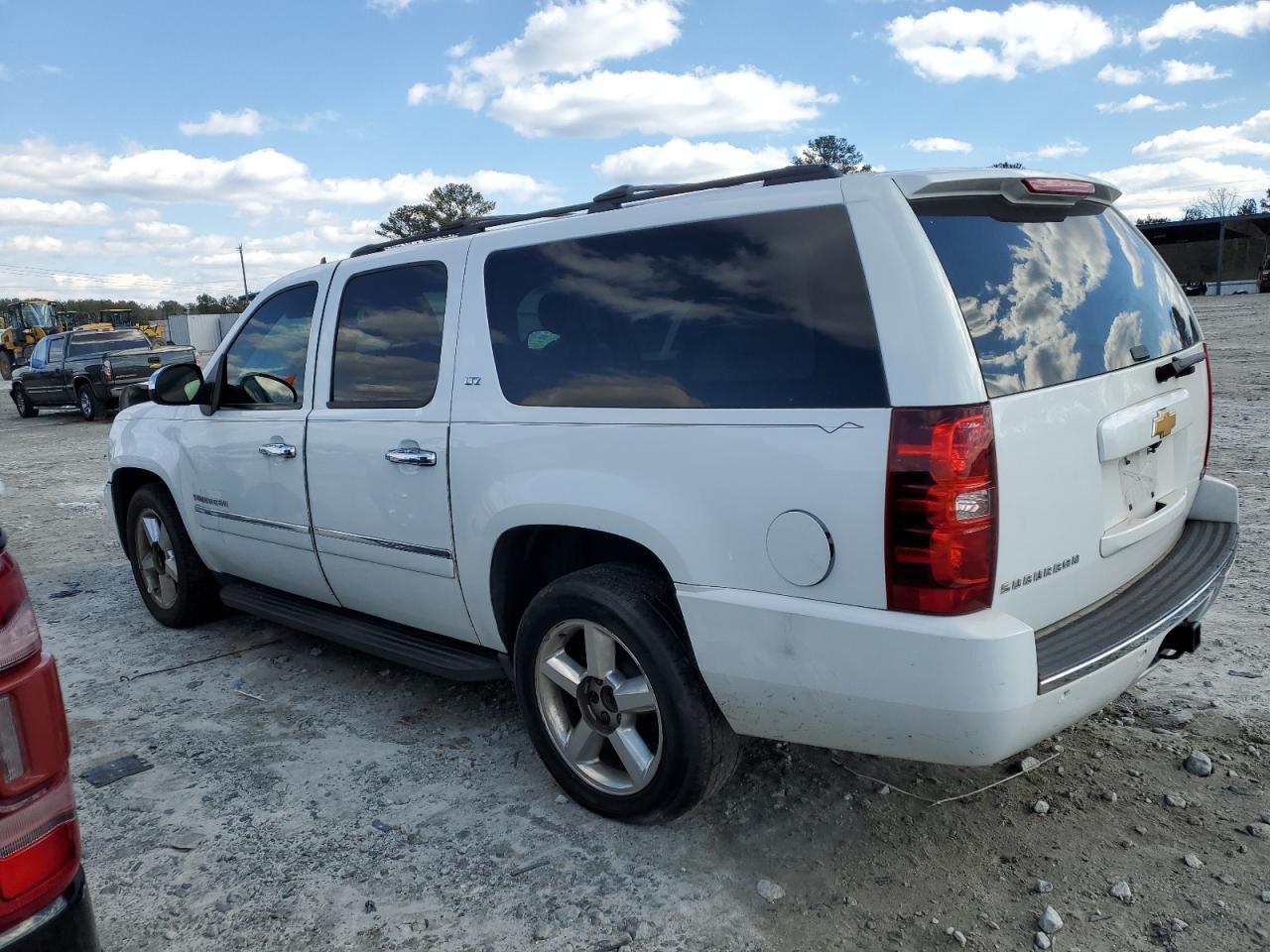 2011 CHEVROLET Suburban