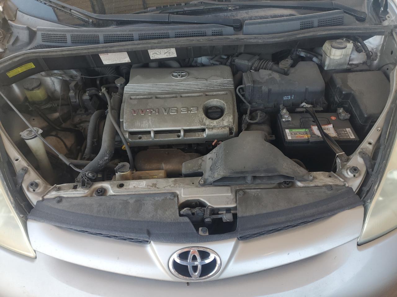 2006 TOYOTA SIENNA