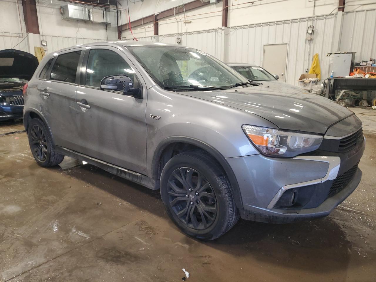 2018 MITSUBISHI outlander