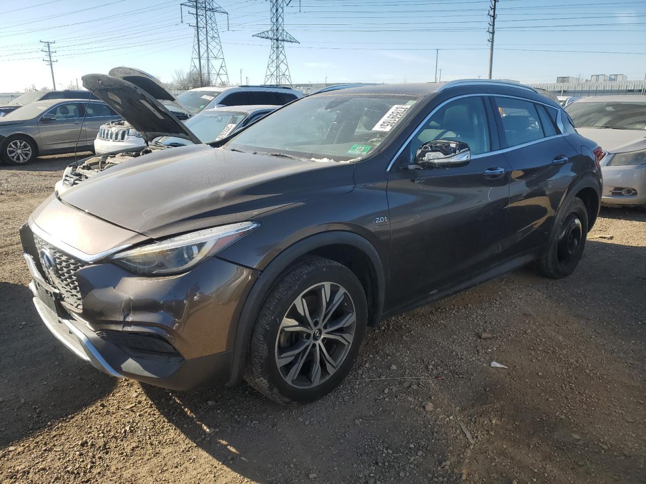 2017 INFINITI QX30