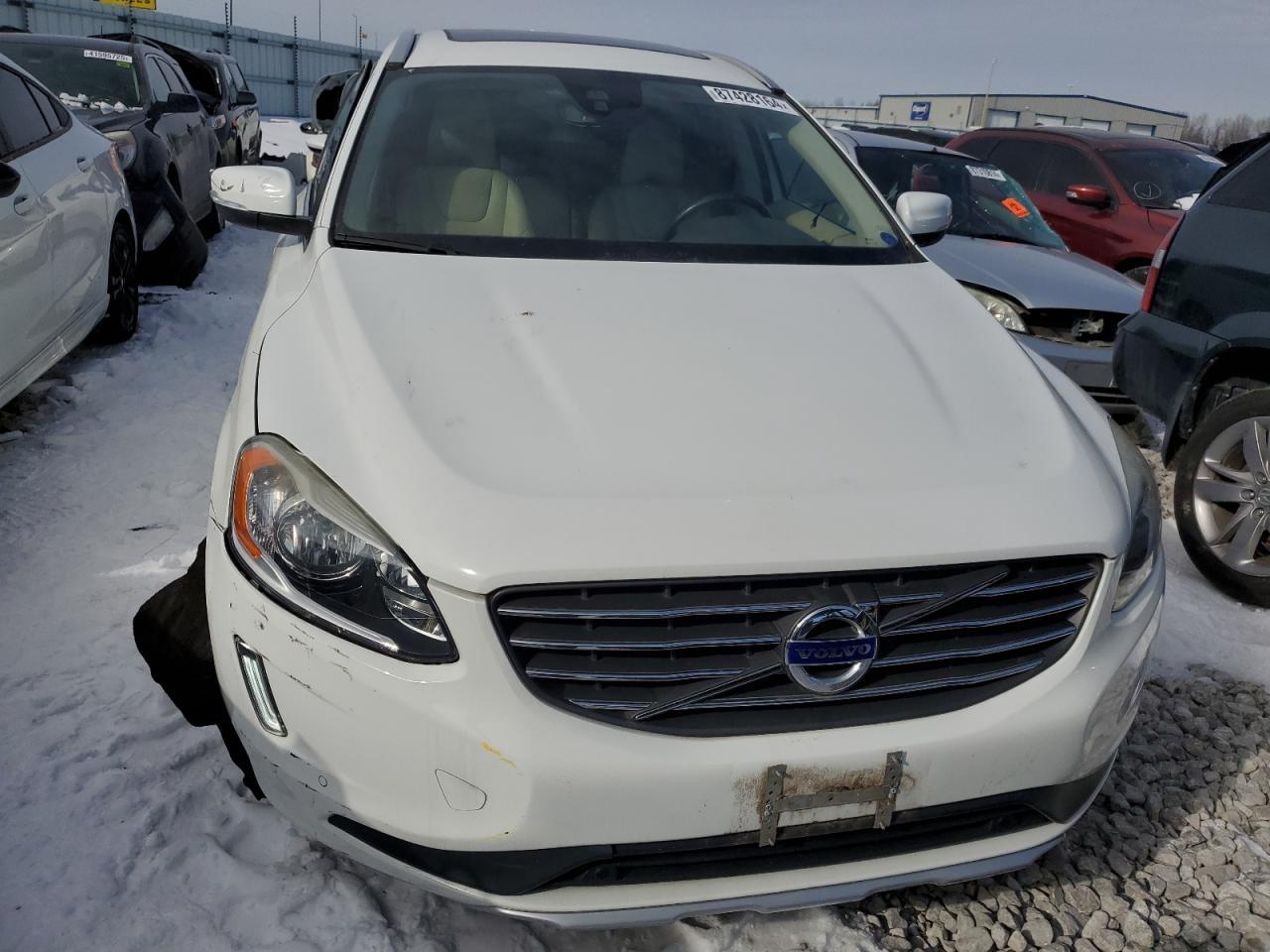 2015 VOLVO XC60