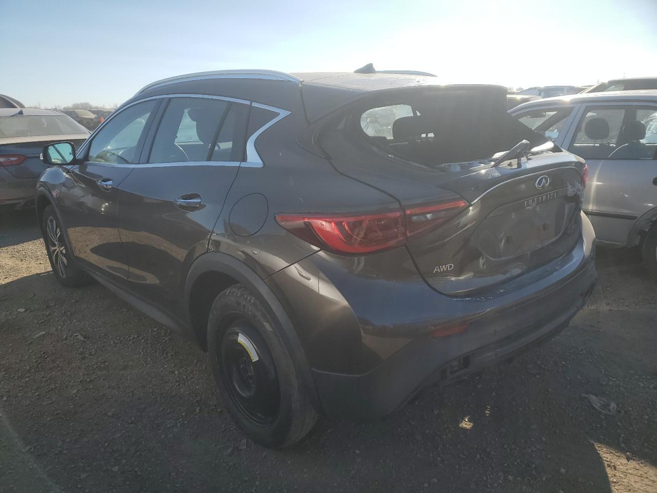 2017 INFINITI QX30