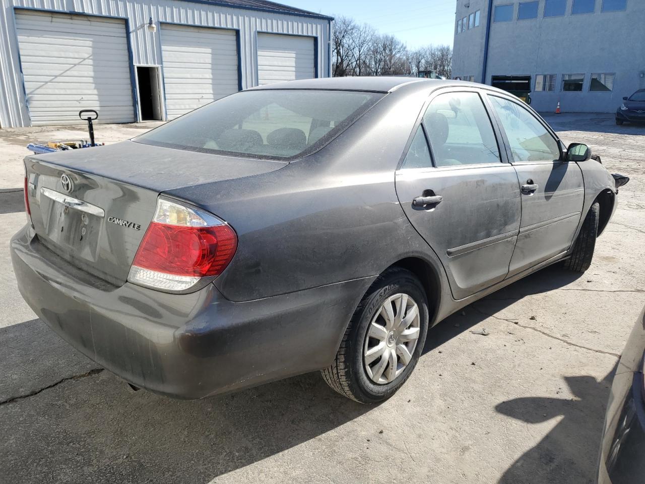 2005 TOYOTA CAMRY