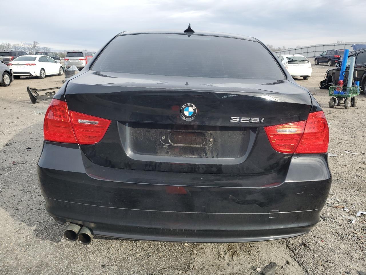 2011 BMW 3 SERIES