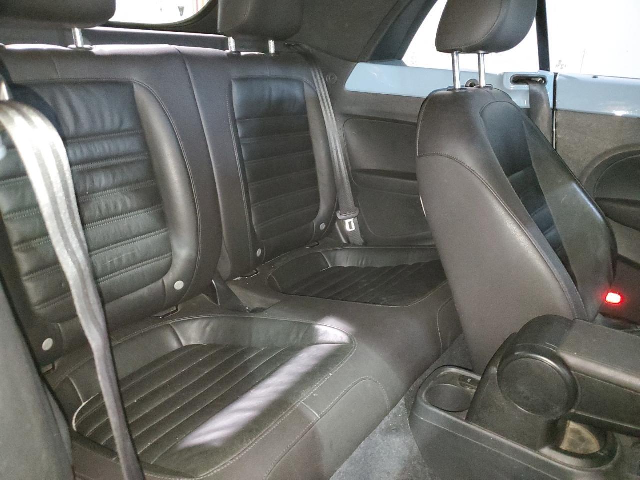 2013 VOLKSWAGEN Beetle