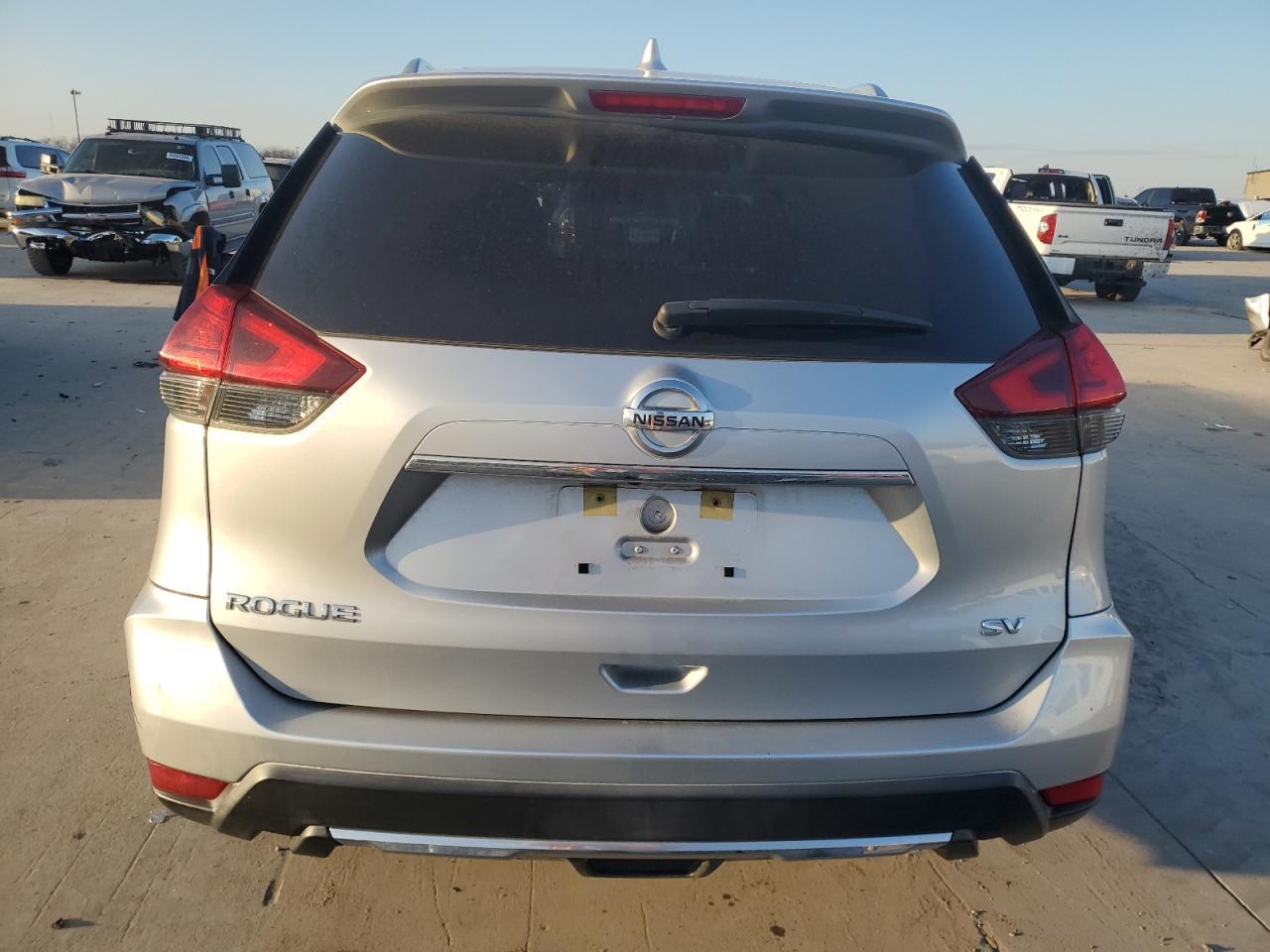 2017 NISSAN ROGUE