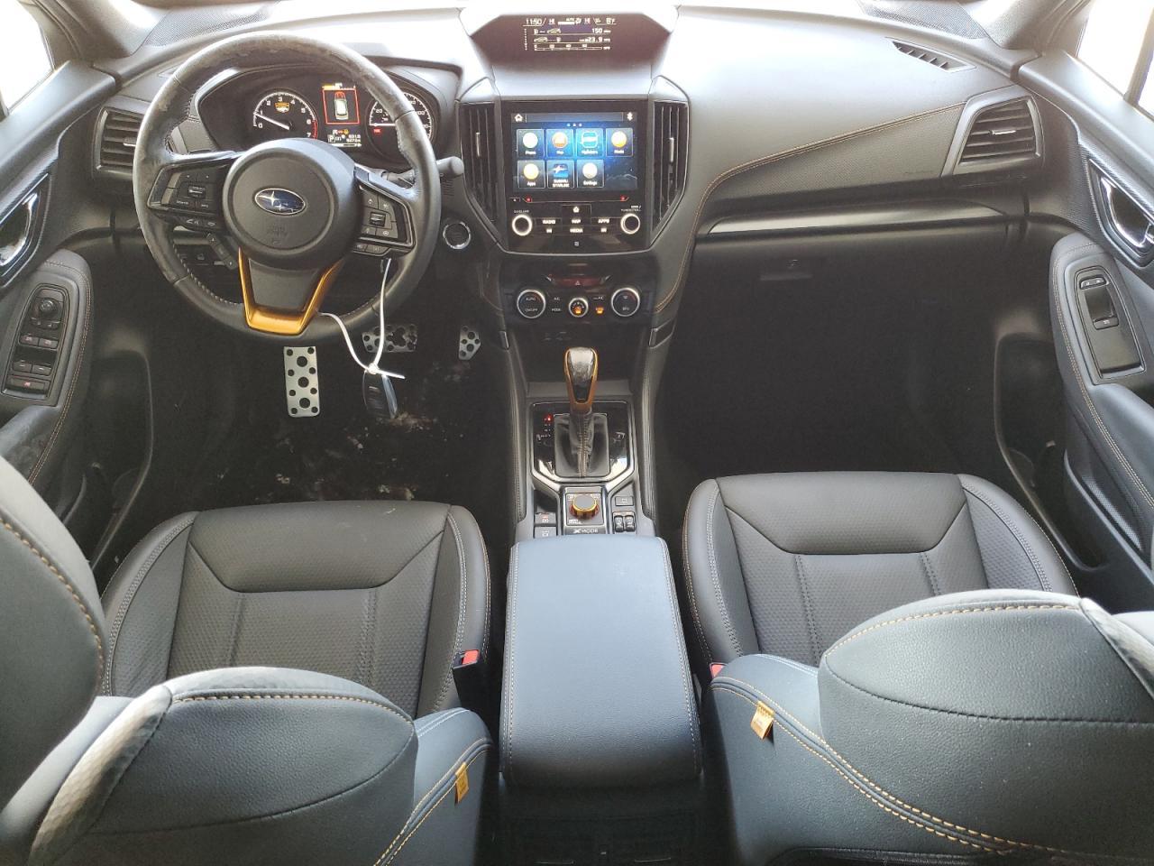 2022 SUBARU FORESTER