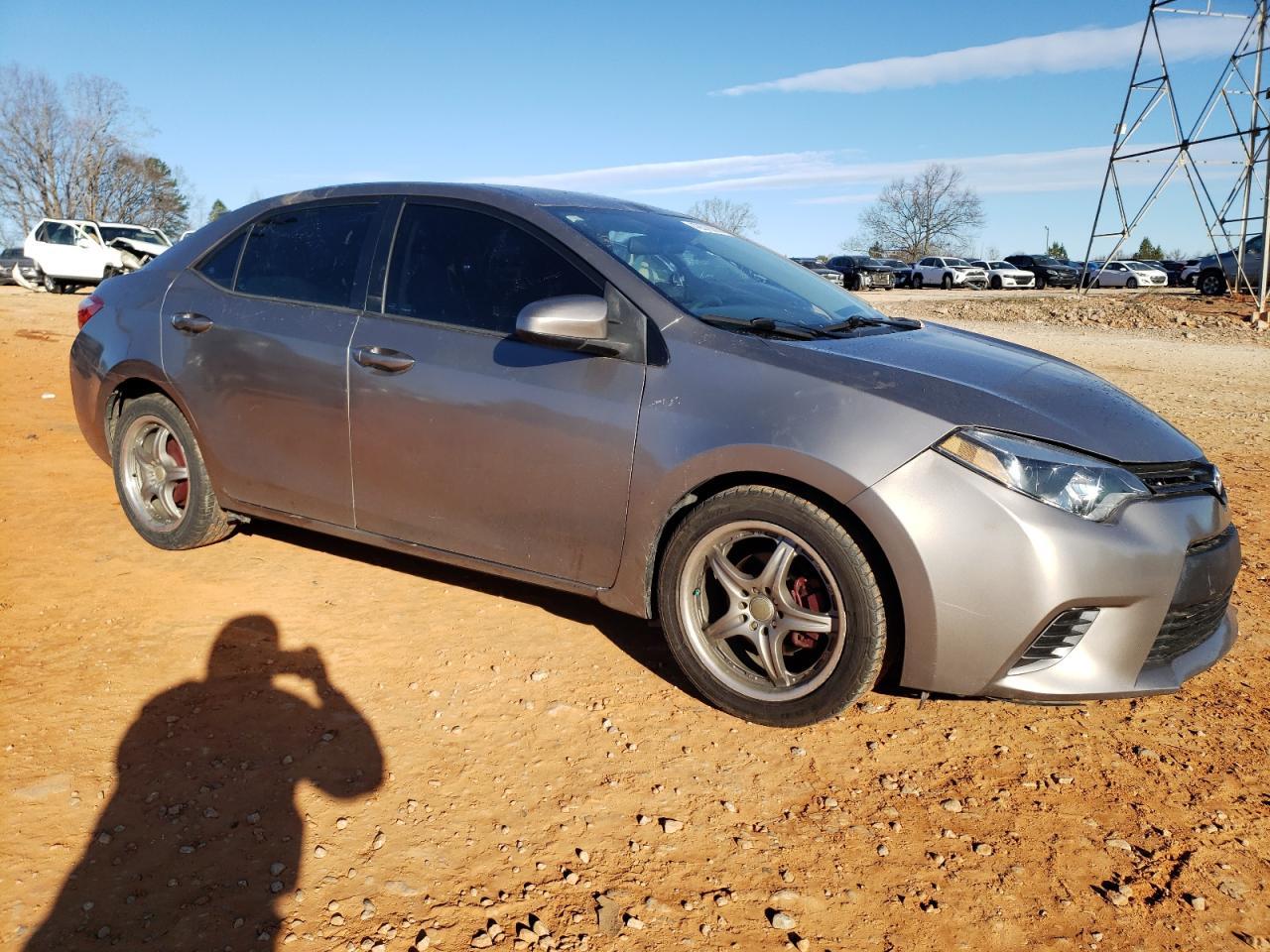 2016 TOYOTA COROLLA