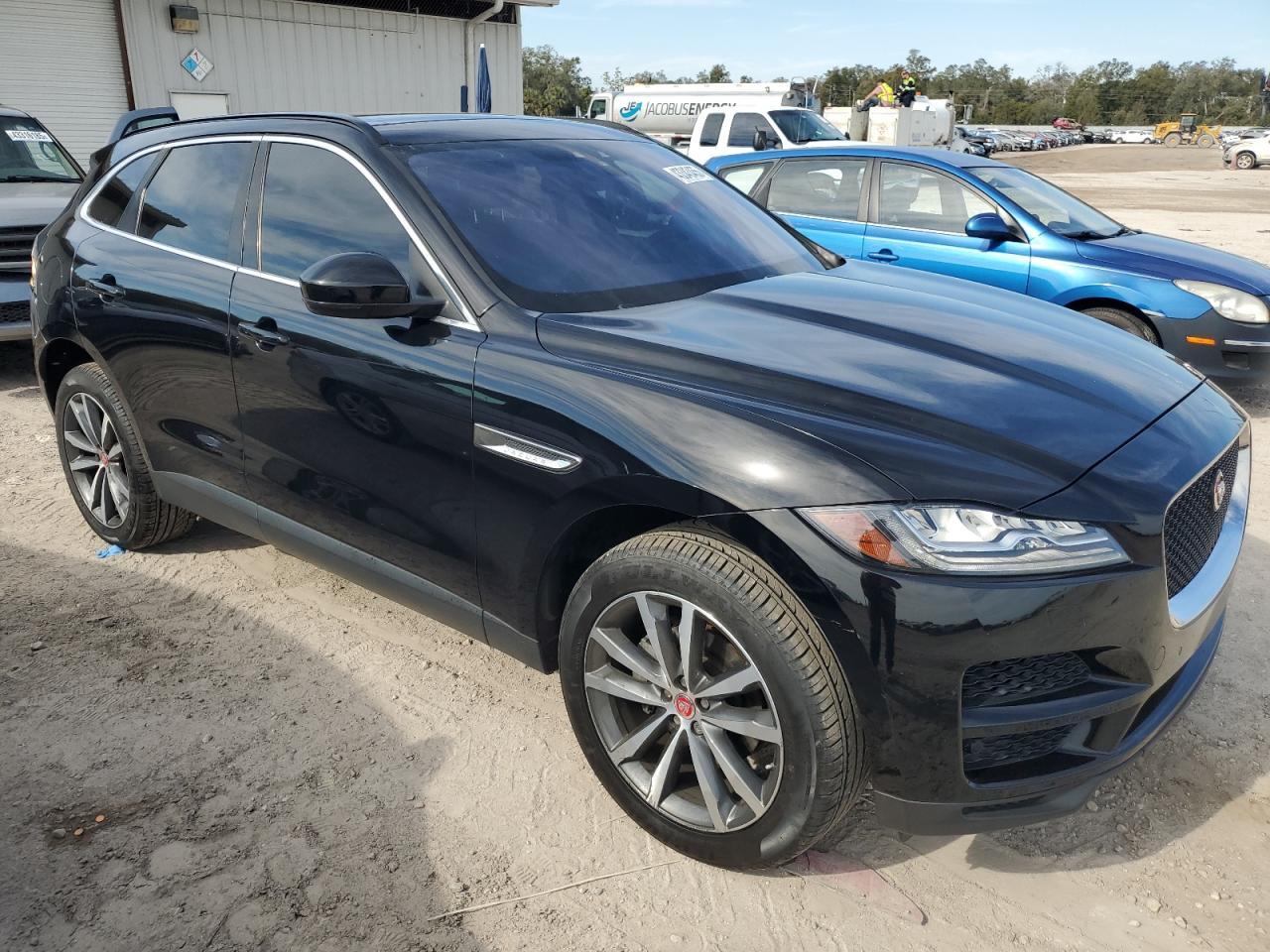 2018 JAGUAR F-Pace