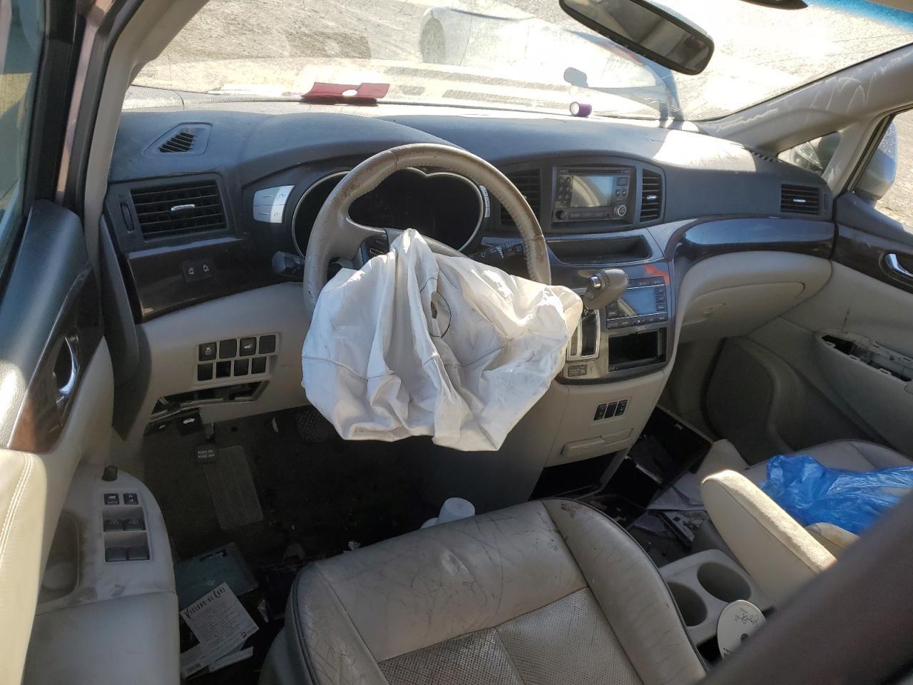 2011 NISSAN Quest
