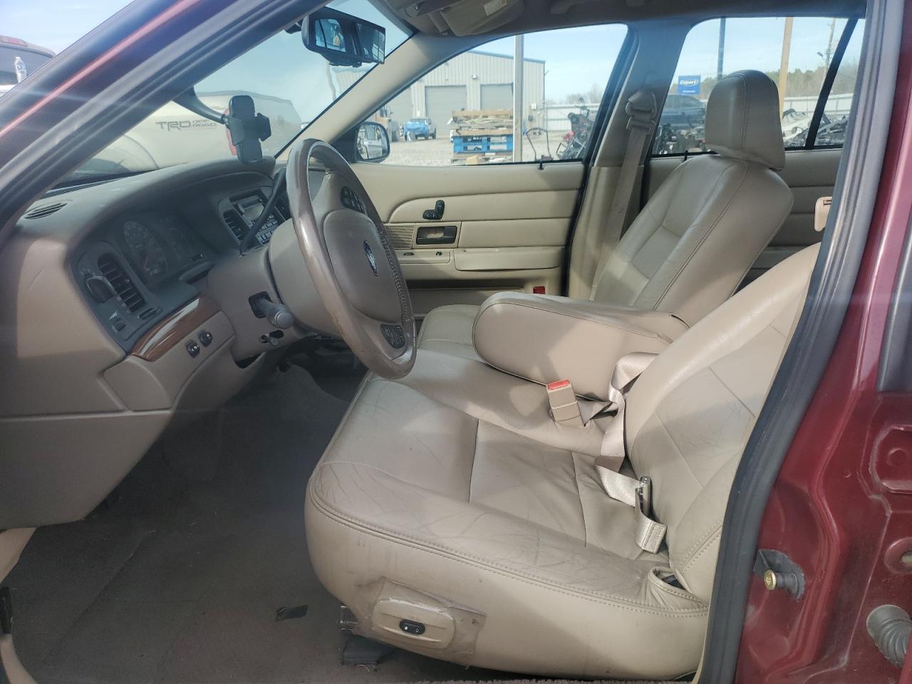 2004 FORD Crown Victoria