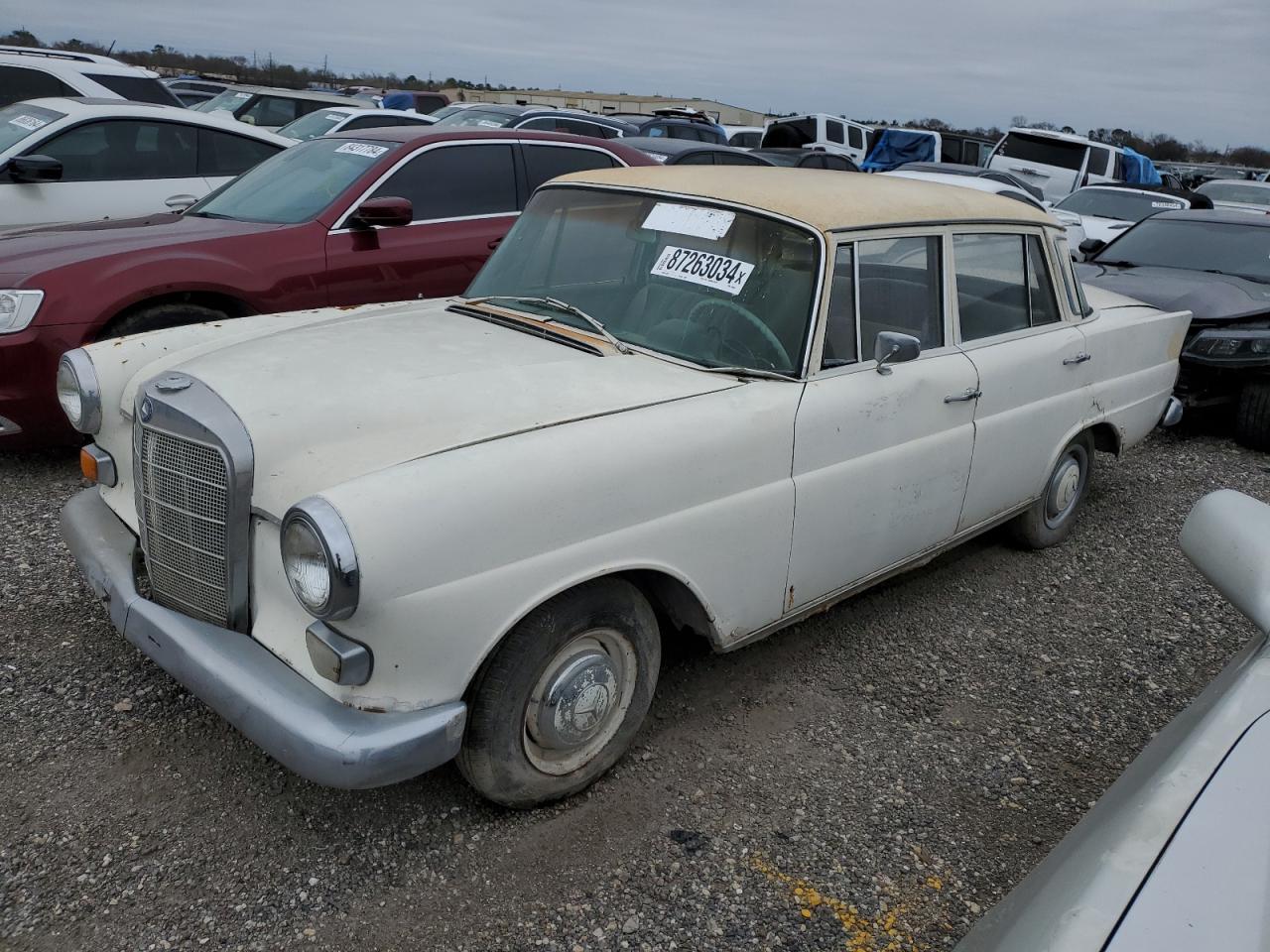 1966 MERCEDES-BENZ 230