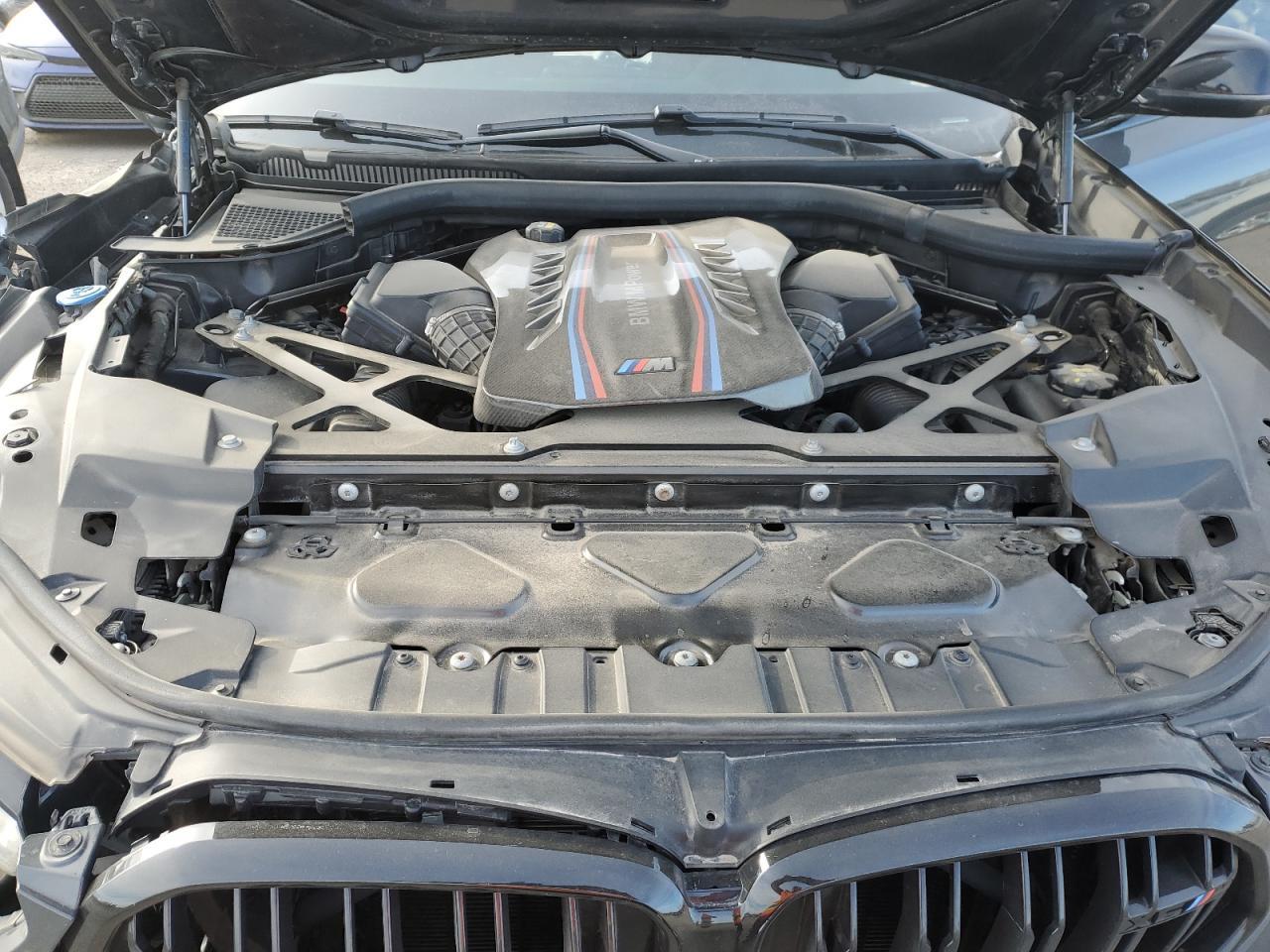 2022 BMW X6