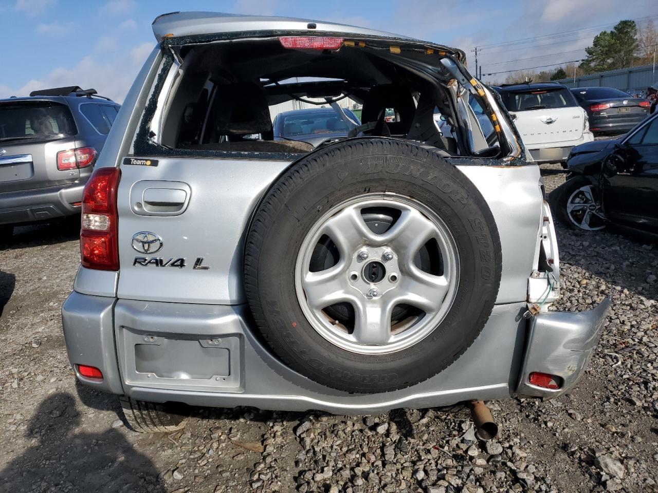 2005 TOYOTA RAV4