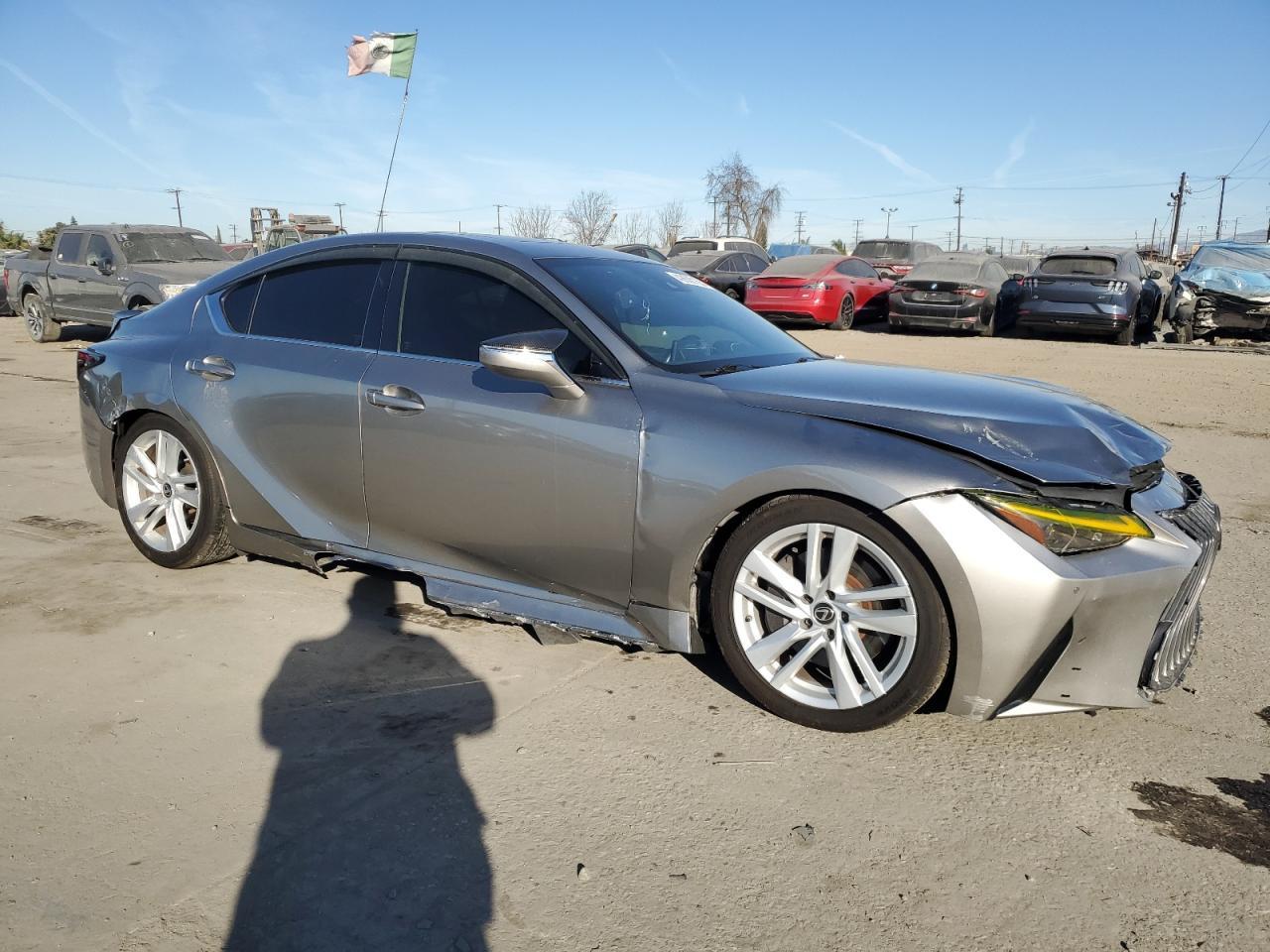 2021 LEXUS Is