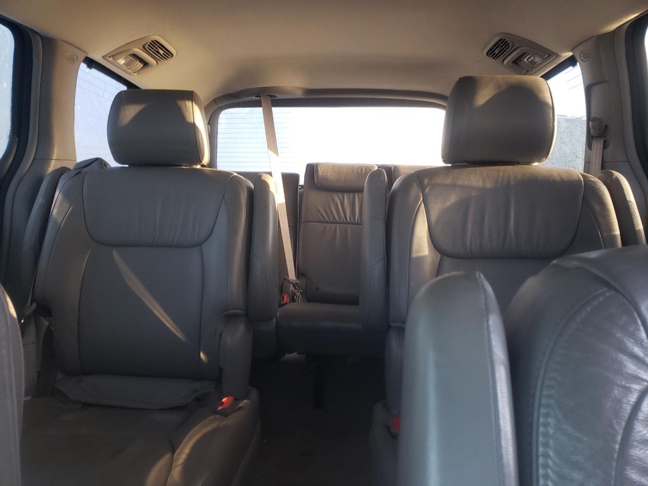 2008 TOYOTA SIENNA