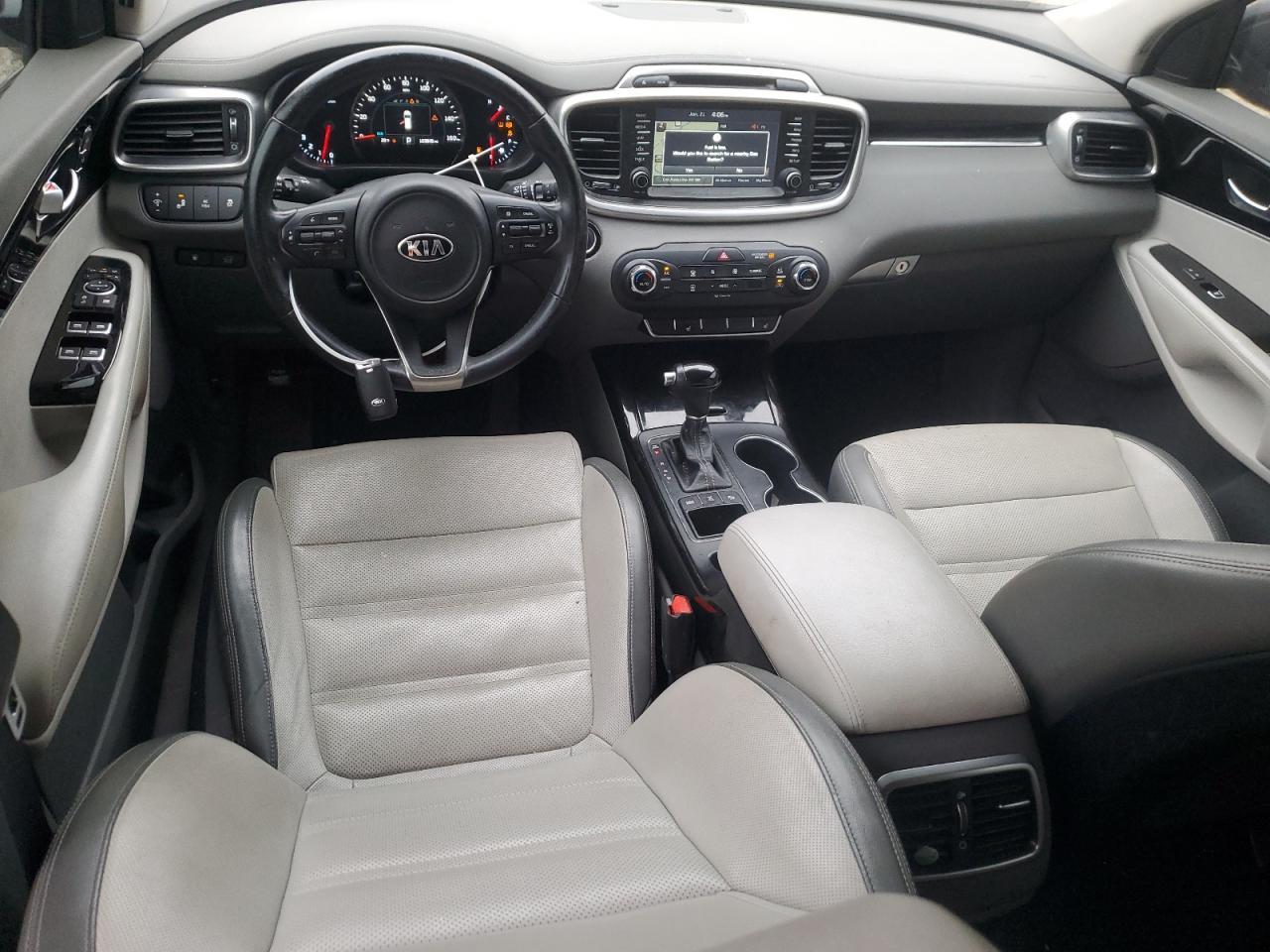 2016 KIA SORENTO