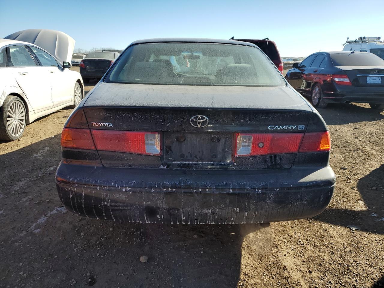2000 TOYOTA CAMRY