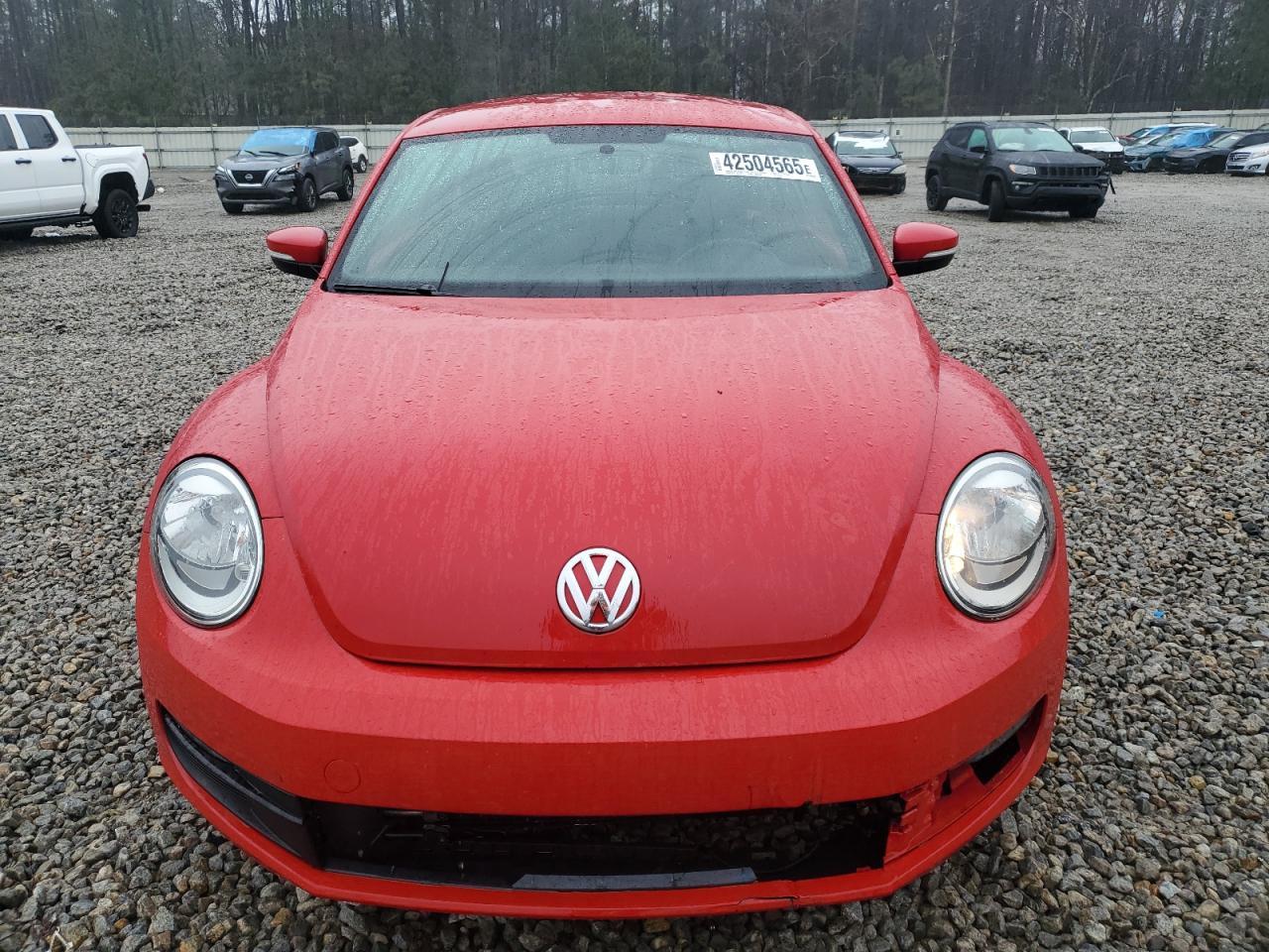 2012 VOLKSWAGEN Beetle