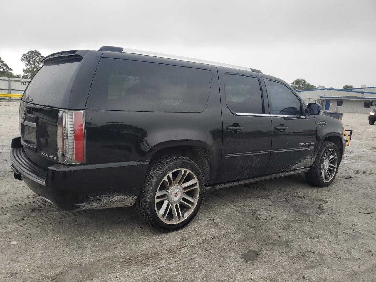 2014 CADILLAC ESCALADE