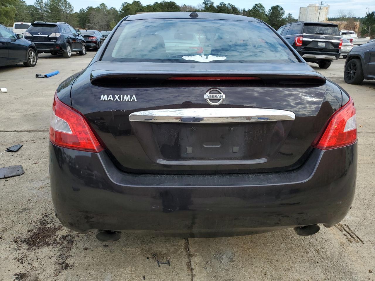 2010 NISSAN Maxima