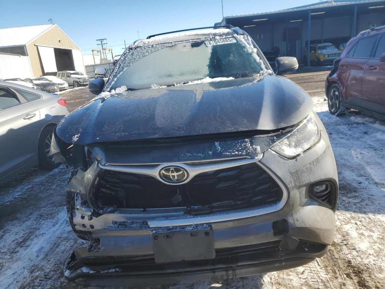 2021 TOYOTA HIGHLANDER