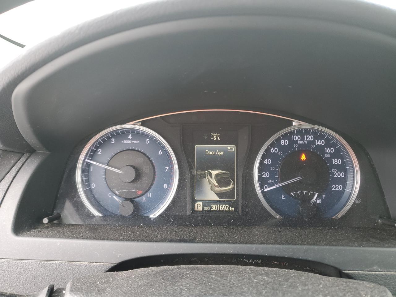 2016 TOYOTA CAMRY