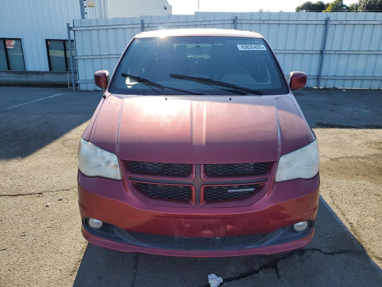 2011 DODGE GRAND CARAVAN