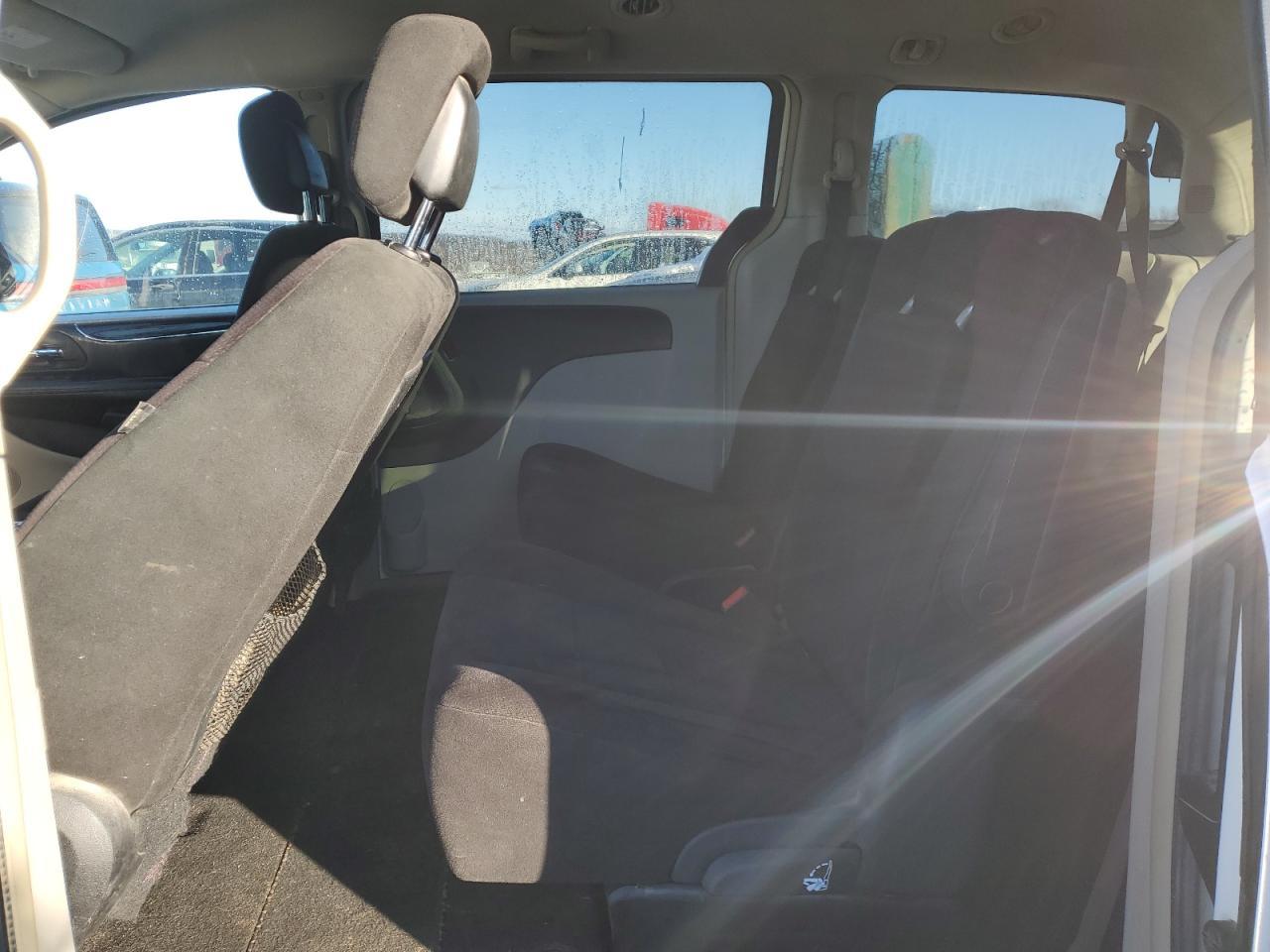 2011 CHRYSLER Town & Country