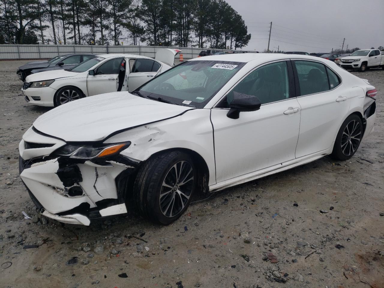 2020 TOYOTA CAMRY