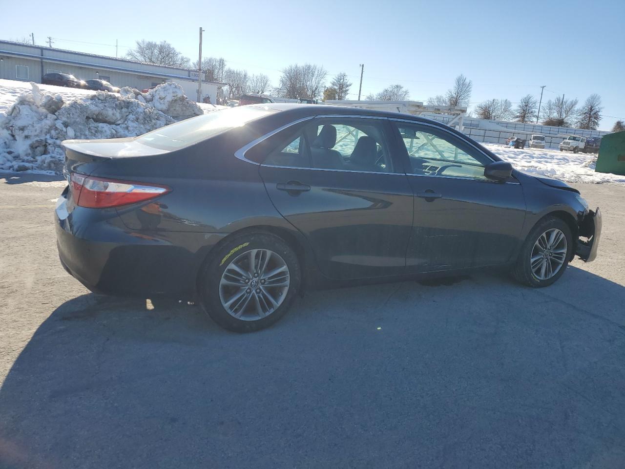 2015 TOYOTA CAMRY
