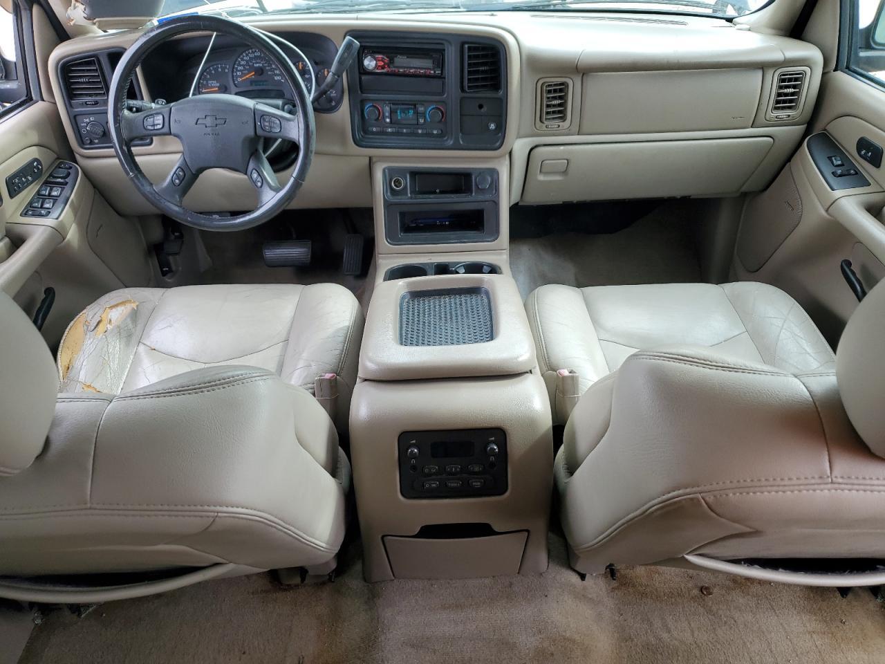 2004 CHEVROLET Tahoe