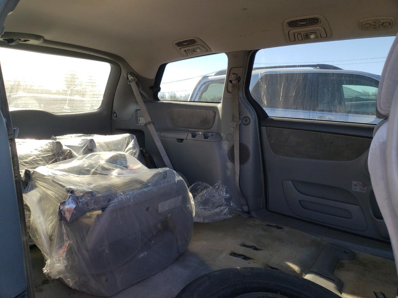 2008 TOYOTA SIENNA