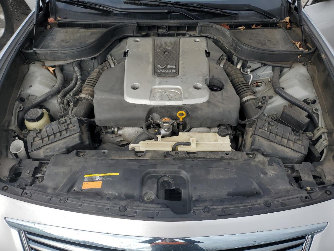 2011 INFINITI G37