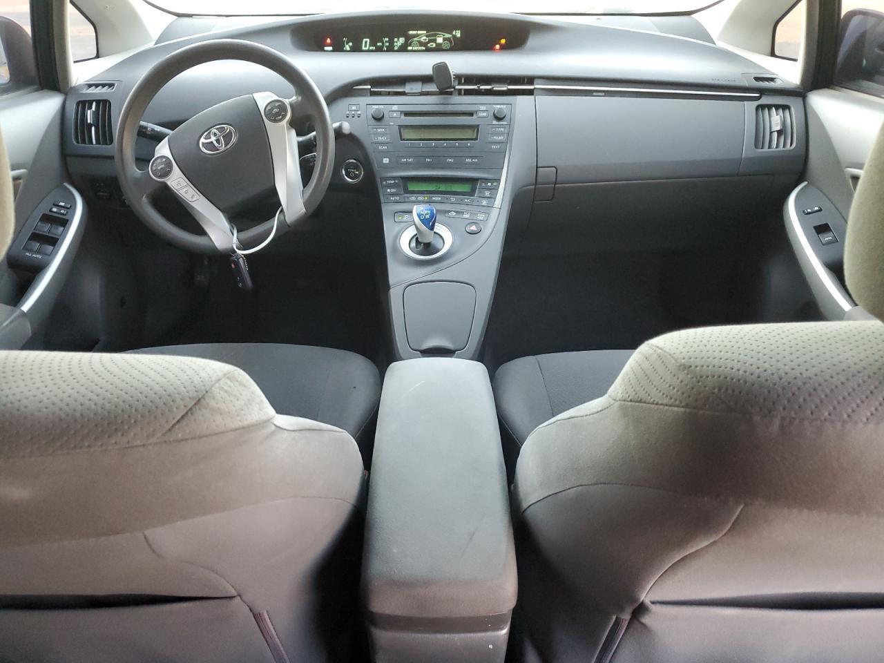 2010 TOYOTA PRIUS