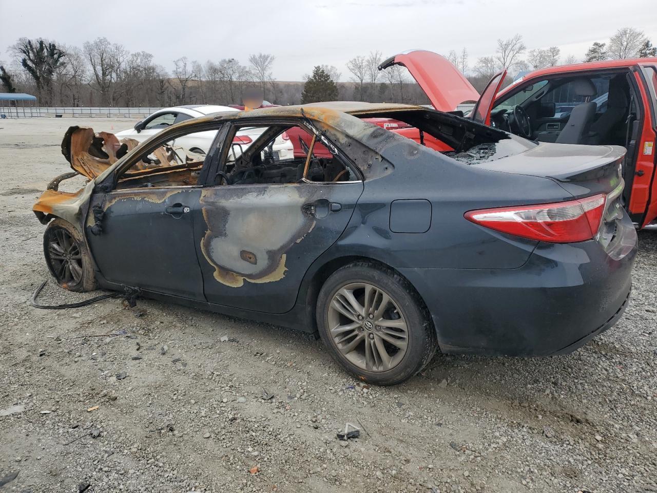 2016 TOYOTA CAMRY