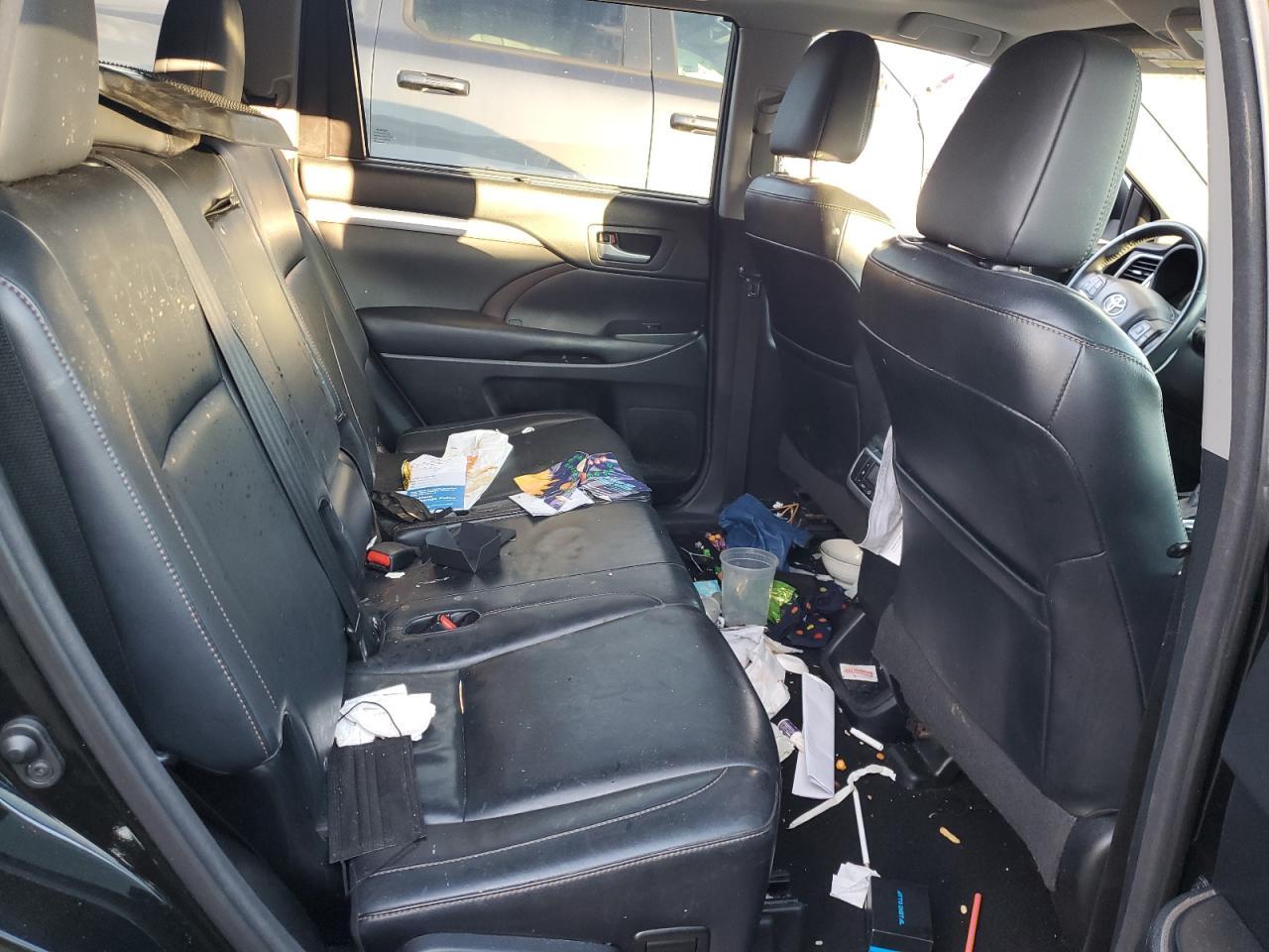 2015 TOYOTA HIGHLANDER