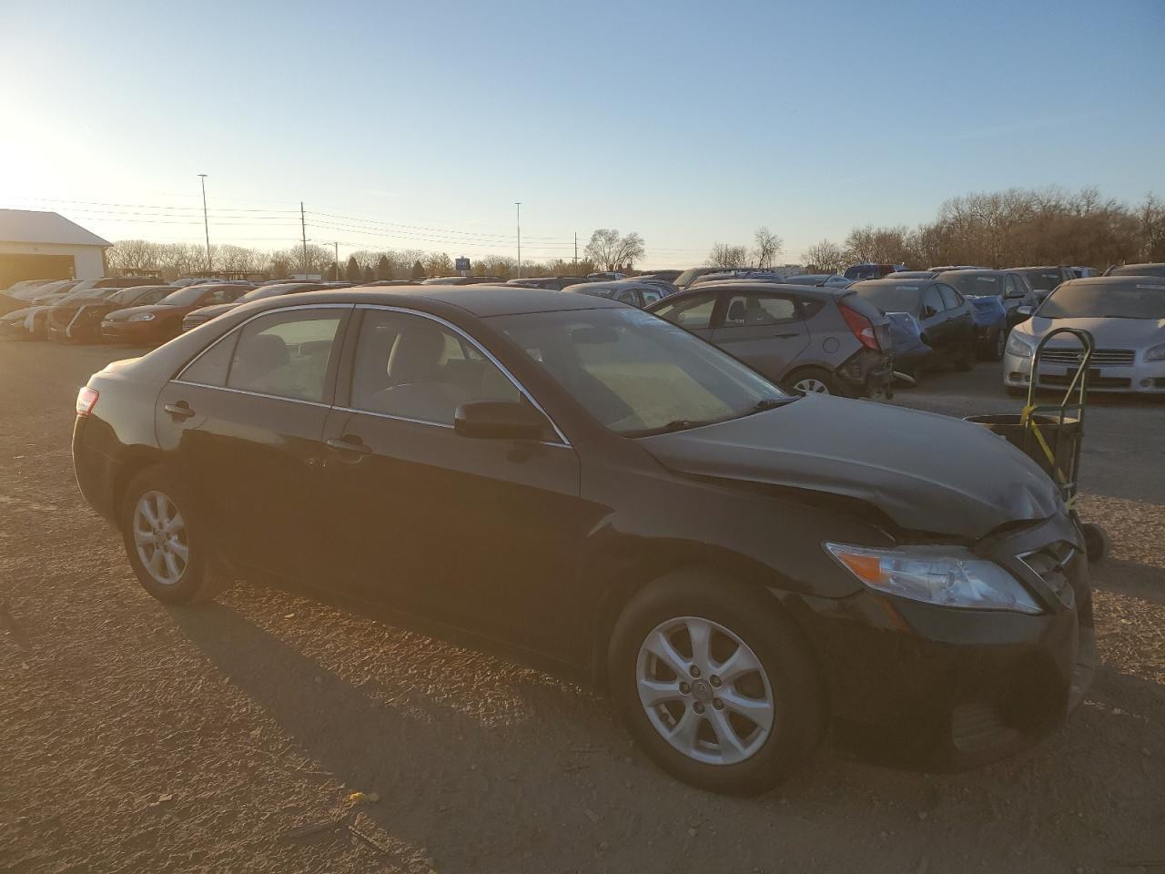 2011 TOYOTA CAMRY