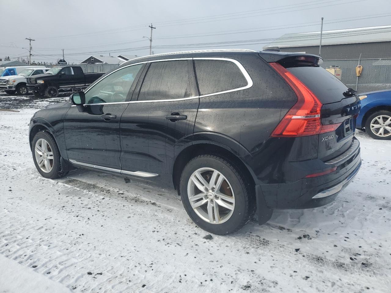 2022 VOLVO XC60