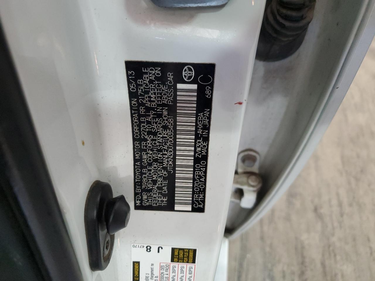 2013 TOYOTA PRIUS