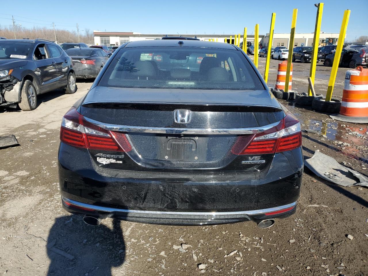 2017 HONDA ACCORD